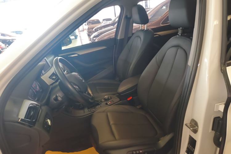 Used BMW X1 2019 sDrive18Li Fashion Model Left Front Seat