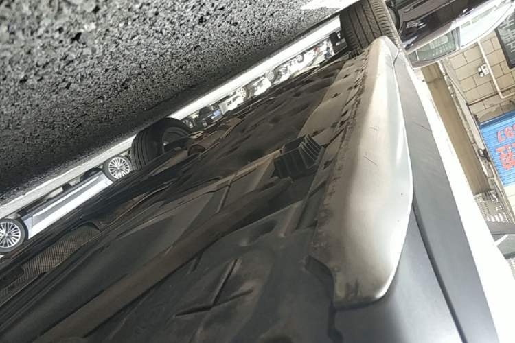 Used BMW X1 2019 sDrive18Li Premium Edition Left Side Sill