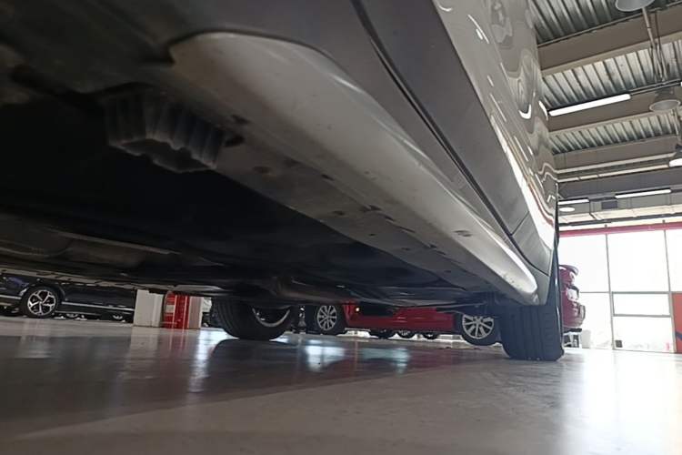 Used BMW X1 2019 sDrive18Li Premium Edition Left Side Sill
