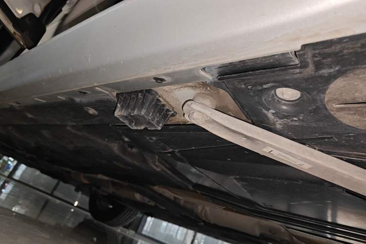 Used BMW X1 2019 sDrive18Li Premium Edition Left Side Sill