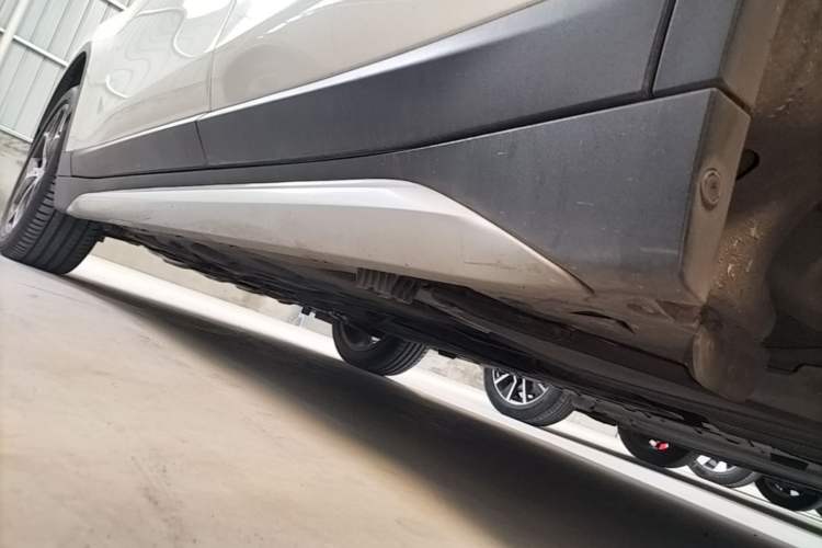Used BMW X1 2019 sDrive18Li Premium Edition Left Side Sill