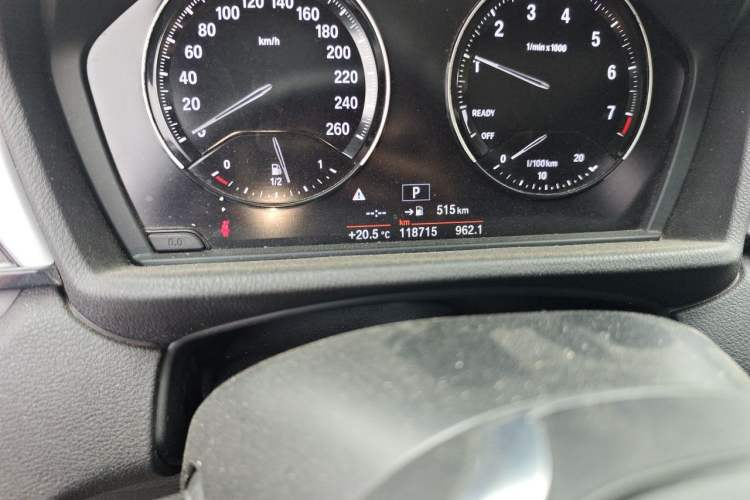 Used BMW X1 2019 sDrive18Li Fashion Model Odometer Close Up
