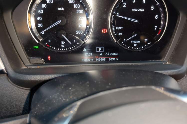 Used BMW X1 2019 sDrive18Li Fashion Model Odometer Close Up