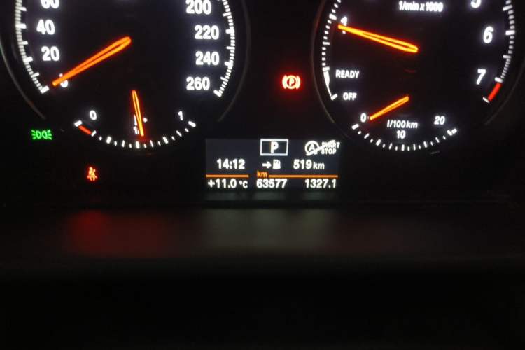 Used BMW X1 2019 sDrive18Li Premium Edition Odometer Close Up