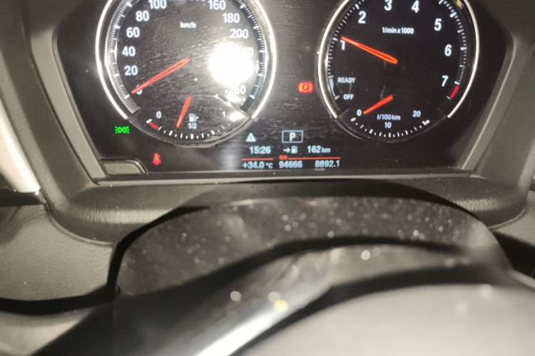 Used BMW X1 2019 sDrive20Li Leading Model Odometer Close Up