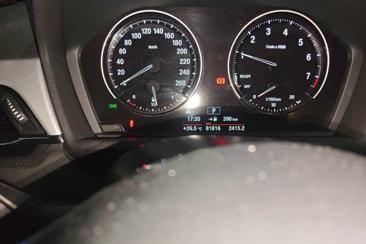 Used BMW X1 2019 sDrive20Li Leading Model Odometer Close Up