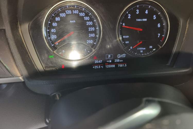 Used BMW X1 2019 sDrive18Li Premium Edition Odometer Close Up