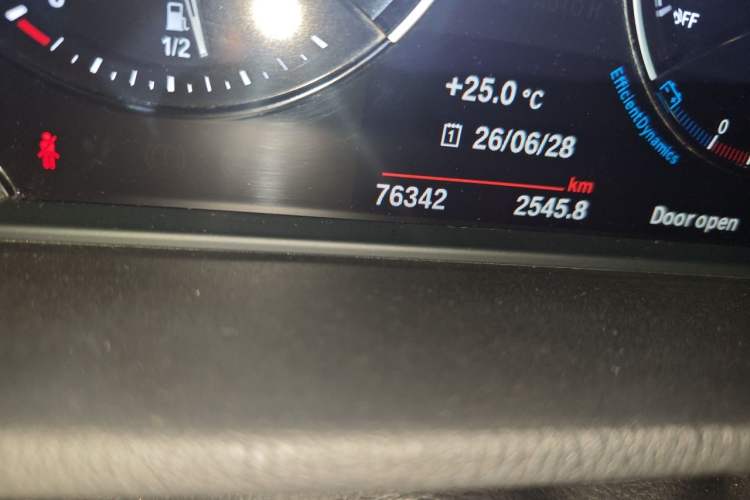 Used BMW X1 2019 xDrive20Li Luxury Model Odometer Close Up