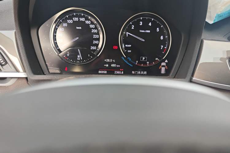 Used BMW X1 2019 xDrive20Li Luxury Model Odometer Close Up