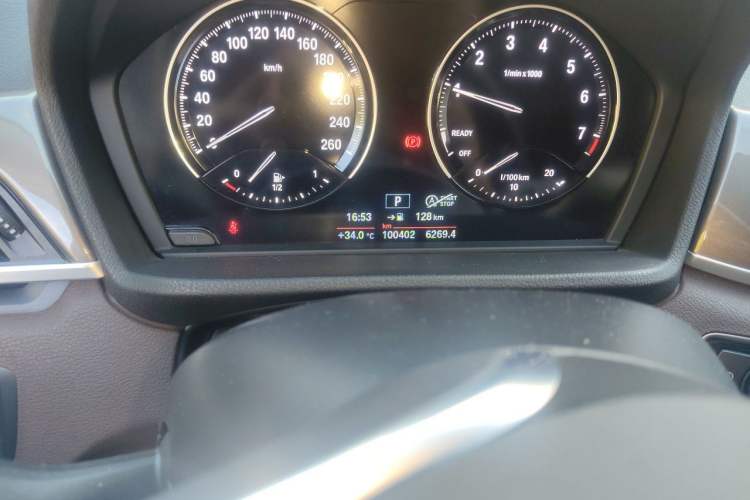 Used BMW X1 2019 sDrive18Li Premium Edition Odometer Close Up
