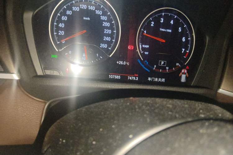 Used BMW X1 2019 xDrive20Li Luxury Model Odometer Close Up