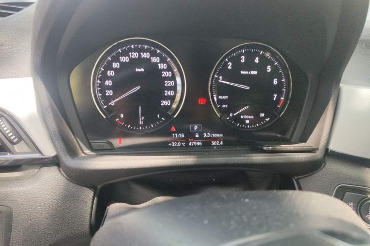 Used BMW X1 2019 sDrive20Li Leading Model Odometer Close Up