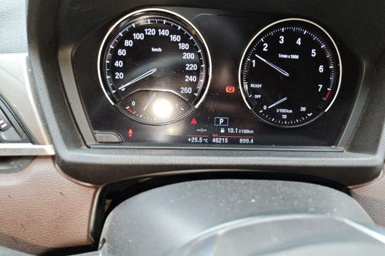 Used BMW X1 2019 sDrive18Li Premium Edition Odometer Close Up