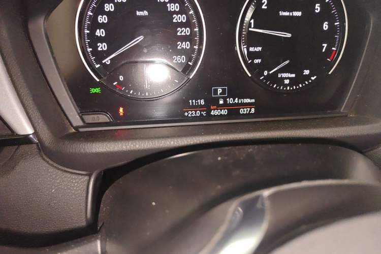 Used BMW X1 2019 sDrive20Li Leading Model Odometer Close Up