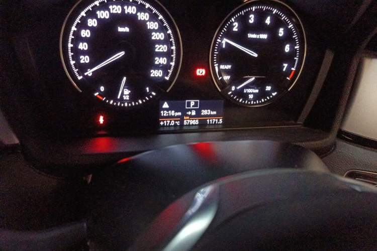 Used BMW X1 2019 sDrive18Li Fashion Model Odometer Close Up