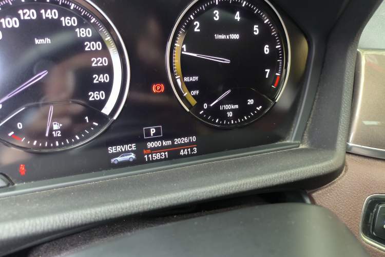 Used BMW X1 2019 sDrive18Li Premium Edition Odometer Close Up