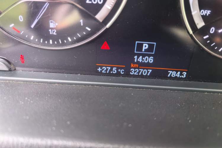 Used BMW X1 2019 sDrive18Li Premium Edition Odometer Close Up