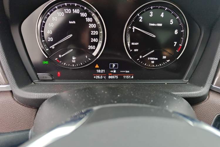 Used BMW X1 2019 sDrive18Li Premium Edition Odometer Close Up