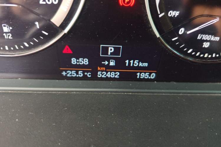 Used BMW X1 2019 sDrive18Li Premium Edition Odometer Close Up