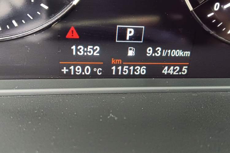 Used BMW X1 2019 sDrive18Li Premium Edition Odometer Close Up