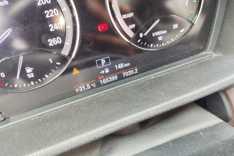 Used BMW X1 2019 sDrive18Li Premium Edition Odometer Close Up