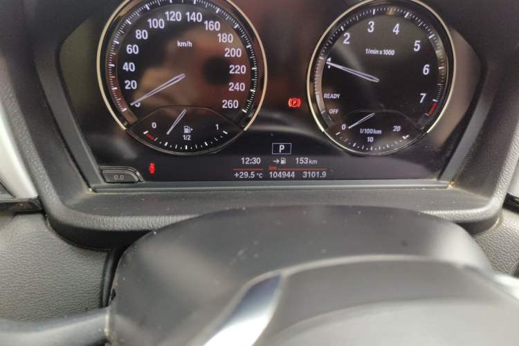 Used BMW X1 2019 sDrive20Li Leading Model Odometer Close Up