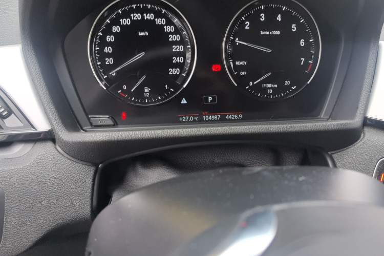 Used BMW X1 2019 sDrive20Li Leading Model Odometer Close Up