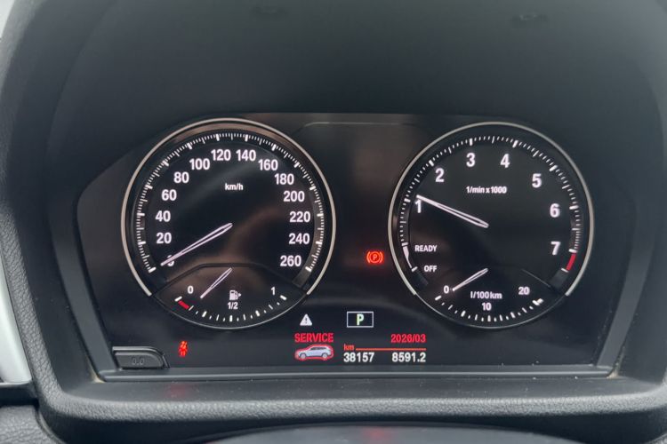 Used BMW X1 2019 sDrive18Li Fashion Model Odometer Close Up