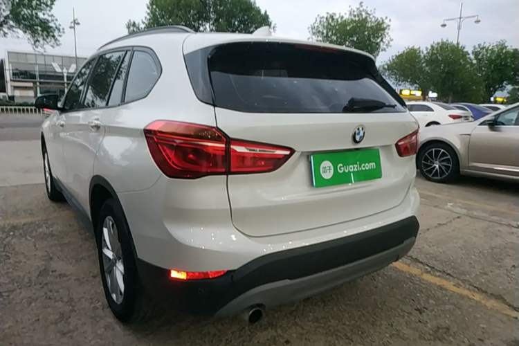 Used BMW X1 2019 sDrive18Li Fashion Model Rear Left 45 Deg