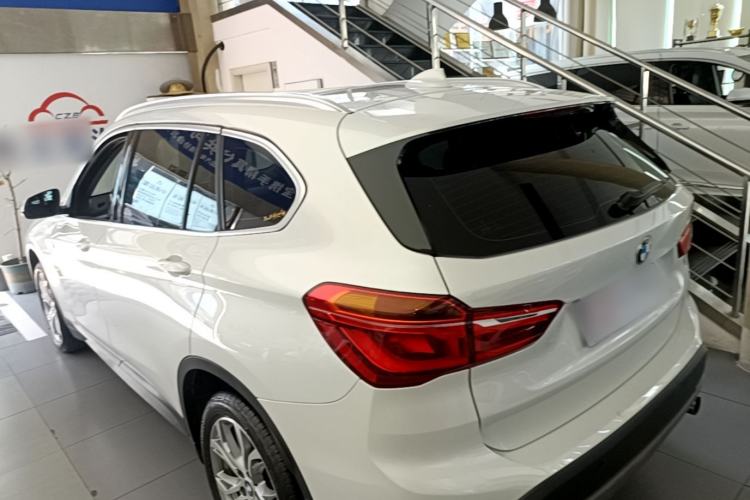 Used BMW X1 2019 sDrive20Li Leading Model Rear Left 45 Deg