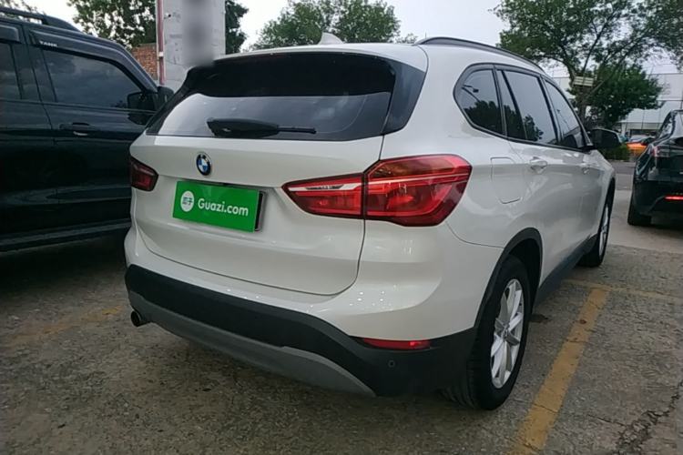 Used BMW X1 2019 sDrive18Li Fashion Model Rear Right 45 Deg