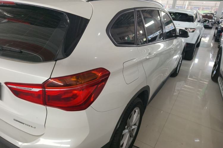 Used BMW X1 2019 sDrive18Li Fashion Model Rear Right 45 Deg