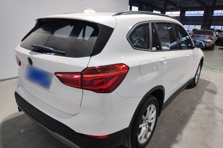 Used BMW X1 2019 sDrive18Li Fashion Model Rear Right 45 Deg