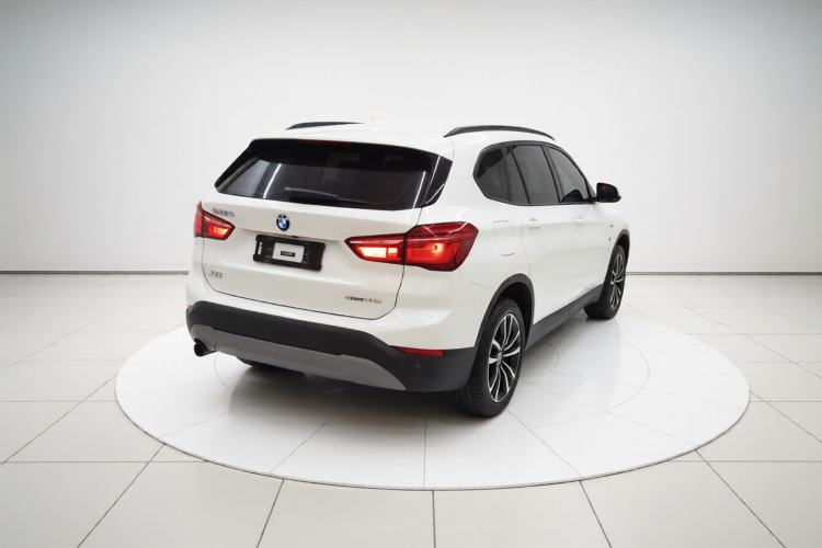 Used BMW X1 2019 sDrive18Li Fashion Model Rear Right 45 Deg