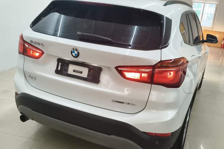 Used BMW X1 2019 sDrive18Li Fashion Model Rear Right 45 Deg