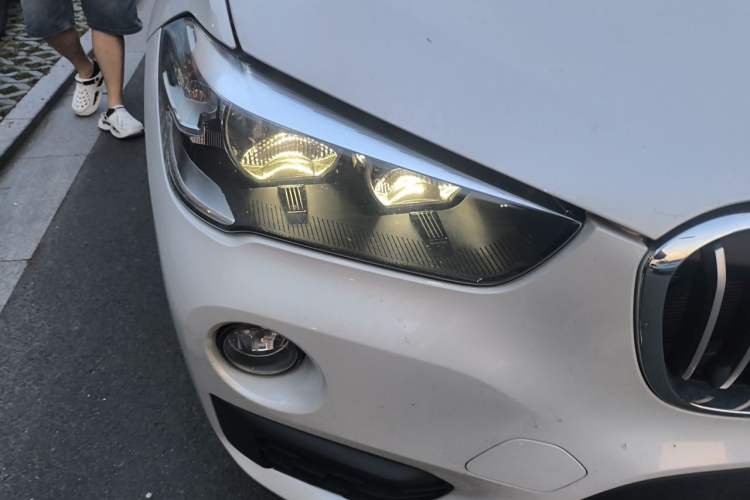 Used BMW X1 2019 sDrive18Li Fashion Model Right Front Headlight