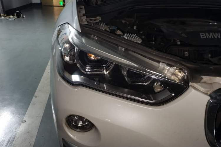 Used BMW X1 2019 xDrive20Li Luxury Model Right Front Headlight