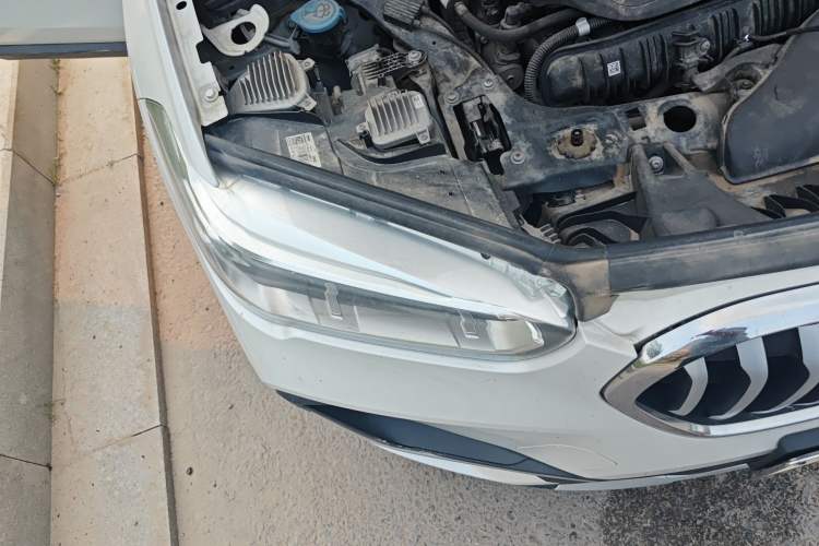 Used BMW X1 2019 xDrive20Li Luxury Model Right Front Headlight