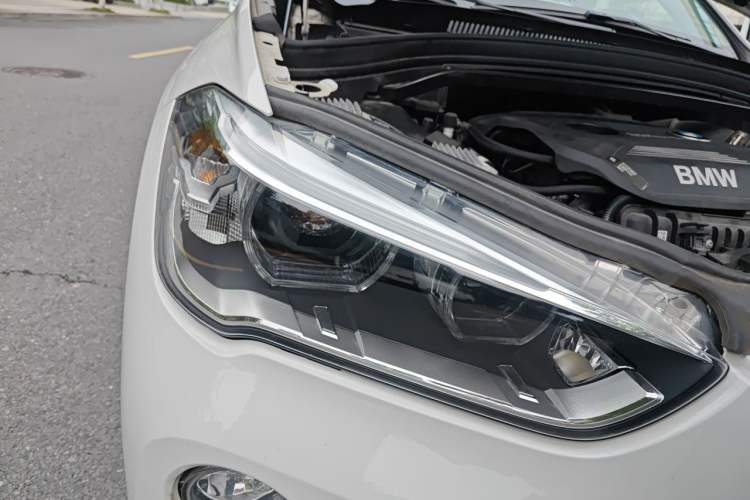 Used BMW X1 2019 sDrive18Li Premium Edition Right Front Headlight
