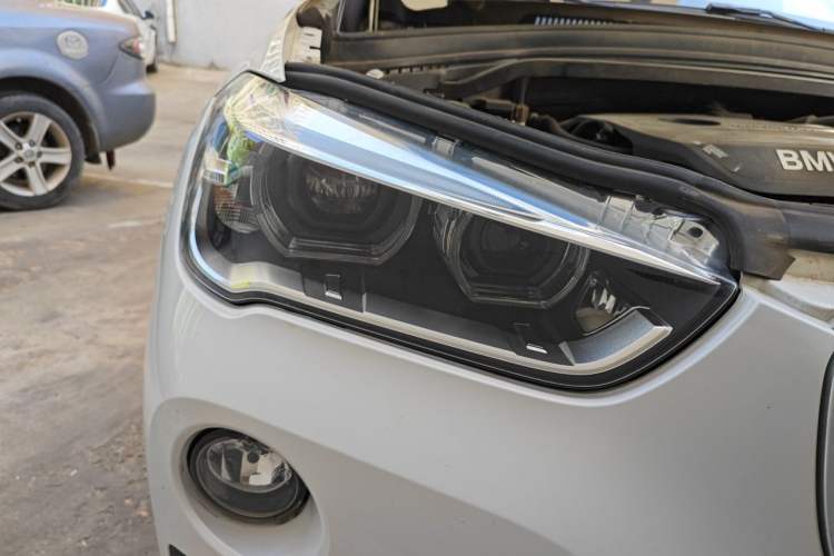 Used BMW X1 2019 sDrive20Li Leading Model Right Front Headlight