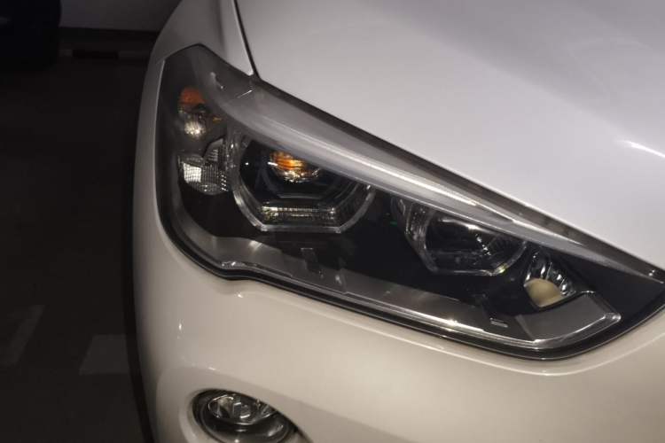Used BMW X1 2019 xDrive20Li Luxury Model Right Front Headlight
