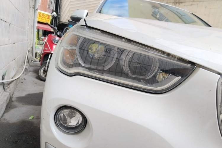 Used BMW X1 2019 xDrive20Li Luxury Model Right Front Headlight