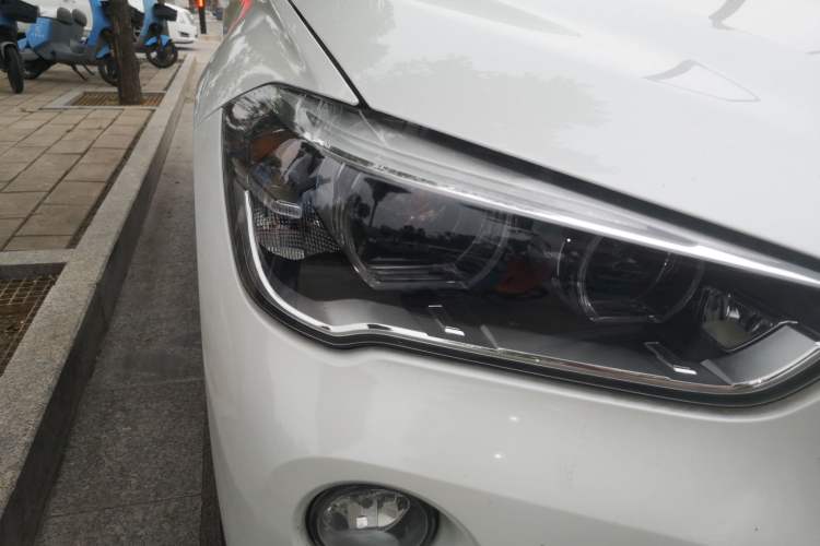 Used BMW X1 2019 sDrive20Li Leading Model Right Front Headlight