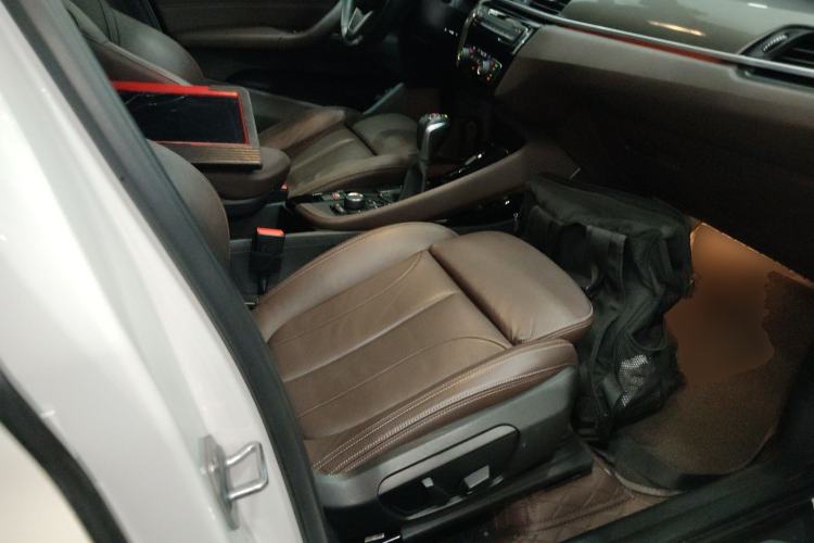 Used BMW X1 2019 sDrive18Li Premium Edition Right Front Seat