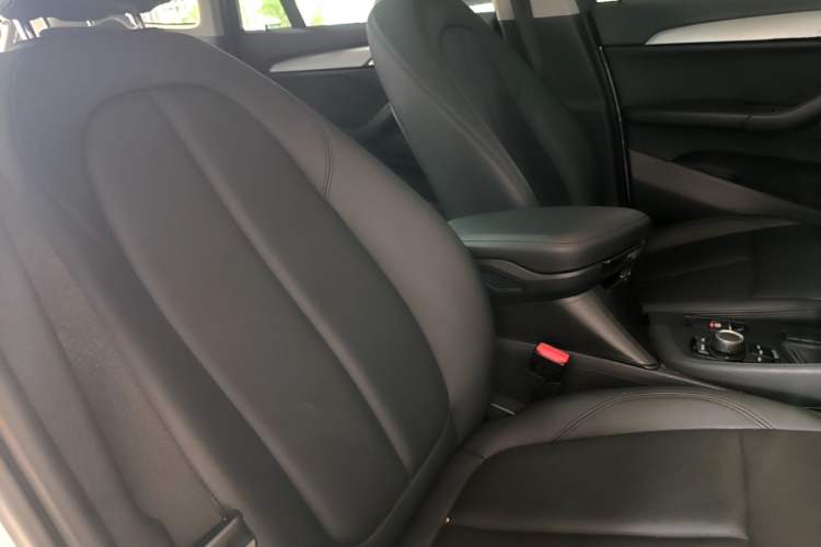 Used BMW X1 2019 sDrive20Li Leading Model Right Front Seat