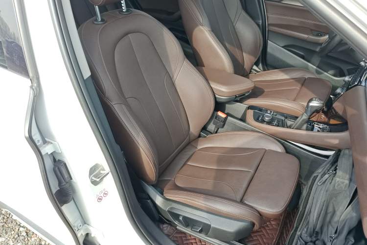 Used BMW X1 2019 sDrive18Li Premium Edition Right Front Seat