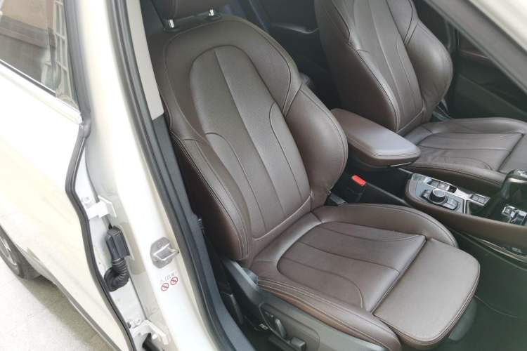 Used BMW X1 2019 sDrive18Li Premium Edition Right Front Seat