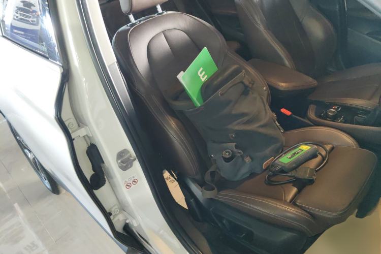 Used BMW X1 2019 sDrive18Li Premium Edition Right Front Seat