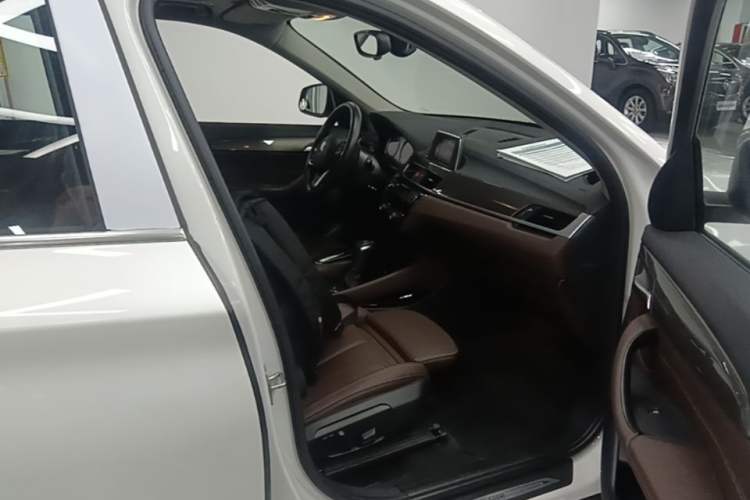 Used BMW X1 2019 sDrive18Li Premium Edition Right Front Seat