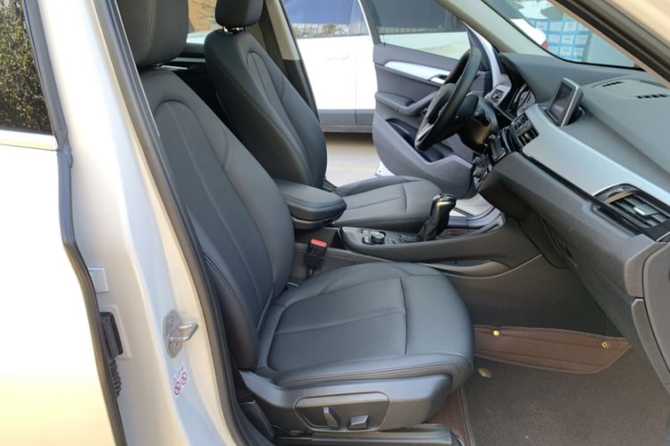Used BMW X1 2019 sDrive20Li Leading Model Right Front Seat